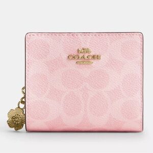 NWT Coach CEC34 Snap Wallet In Signature Canvas With Charm Gold/Powder Pink